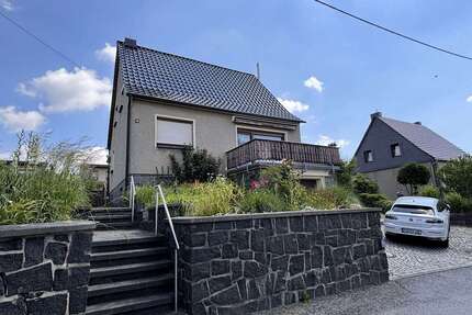 Haus zum Kaufen in Sebnitz Mittelndorf 249.000,00 € 125 m² - Sebnitz / Mittelndorf