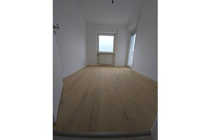 Privatverkauf: Elegante 3-Zimmer Wohnung mit Balkon in Bietigheim-Bissingen - Olching