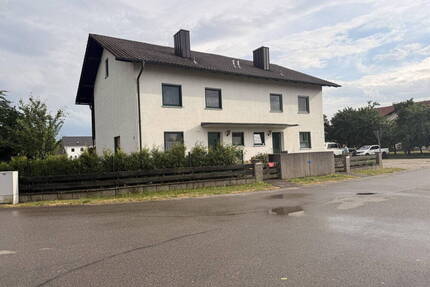Schöne, gepflegte DHH in Mößling mit viel Platz und Garten - Mühldorf