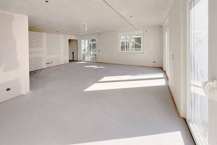 Familienfreundliche 4 - Zimmer Neubauwohnung mit Garten und Terrasse - Kenzingen