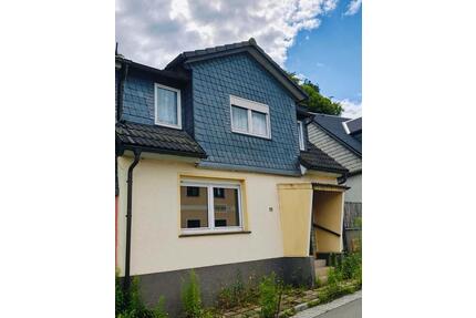 Charmantes Einfamilienhaus mit traumhaftem Bergblick - Wilhelmsthal