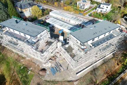 Wohnung zum Mieten in Glauchau 866,63 € 83.33 m²