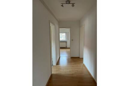 2 Zimmerwohnung in Untertürkheim-Luginsland - Stuttgart