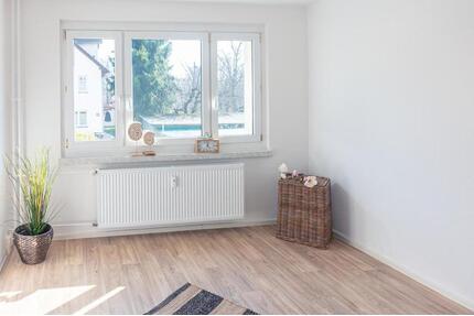 Lichterfüllte 2-Raum-Wohnung nahe Rosengarten - Chemnitz Helbersdorf