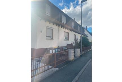 Doppelhaushälfte MFH mit großem Garten Frankfurt Harheim - Frankfurt am Main Bonames