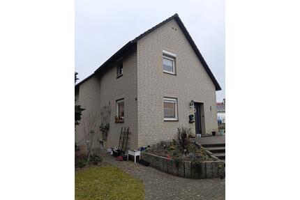 Kleine schöne Doppelhaushälfte - 700,00&nbsp;EUR Kaltmiete, ca.&nbsp; 85,00&nbsp;m&sup2; in Hankensbüttel (PLZ: 29386)