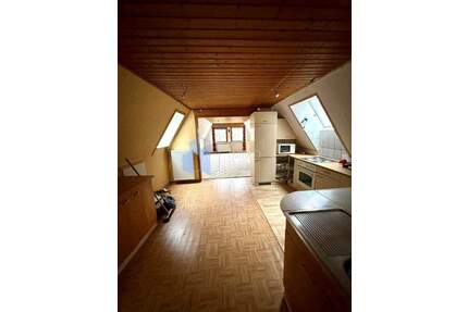 Fachwerkhaus mit viel Potenzial in schöner Lage Bad KarlshafenHelmarshausen sucht neuen Besitzer! - Bad Karlshafen / Helmarshausen