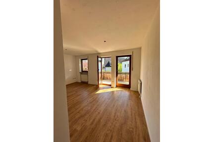 Wunderschöne 5 Zimmer Wohnung in Erlingen mit Südbalkon - Meitingen