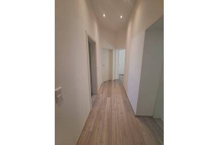 Attraktive 2-Zimmer-Wohnung in Nürnberg-Seeleinsbühl – Erstbezug nach Sanierung, Top-Lage nahe U-Bahn & Admiracenter