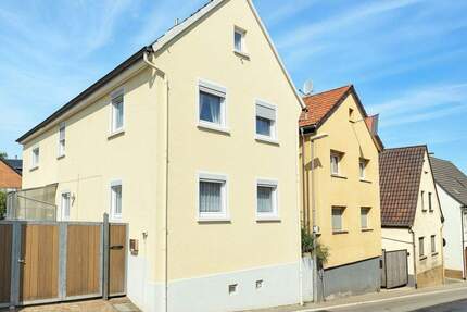 Hübsches, älteres Wohnhaus mit großem Garten und Terrasse in Rauenberg-Malschenberg