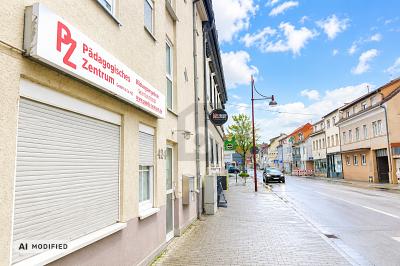 ZENTRALE, RENOVIERTE GEWERBEFLÄCHE IN BRETTEN