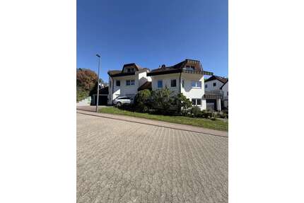 Haus zum Kaufen in Bergisch Gladbach 990.000,00 € 342 m²