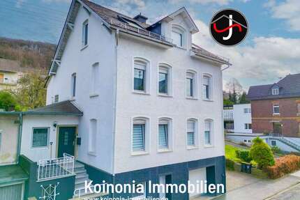 Haus zum Kaufen in Siegen 332.000,00 € 218 m²