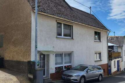 Haus zum Kaufen in Urmersbach 179.000,00 € 195.5 m²