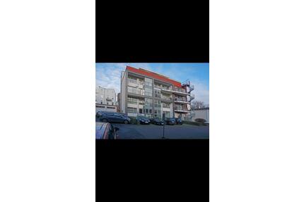 2 Zimmer Wohnung mit Balkon - 1.260,00&nbsp;EUR Kaltmiete, ca.&nbsp; 77,00&nbsp;m&sup2; in Kölln-Reisiek (PLZ: 25337)