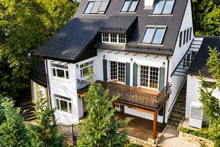 Haus zum Kaufen in Kirchseeon 1.790.000,00 € 280 m²