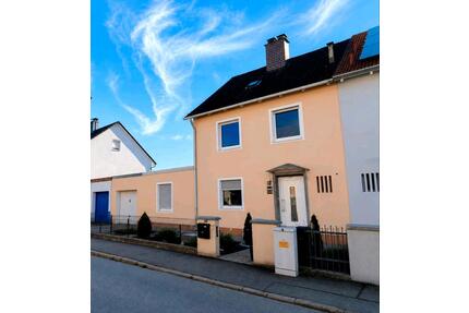 Doppelhaushälfte - 351.000,00&nbsp;EUR Kaufpreis, ca.&nbsp; 155,00&nbsp;m&sup2; in Straubing (PLZ: 94315)