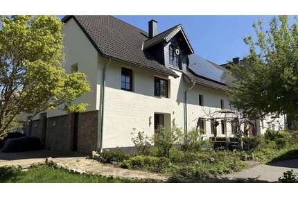 Haus zum Kaufen in Bielefeld 1.590.000,00 € 600 m²