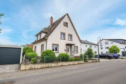 Haus zum Kaufen in Singen Friedingen 379.000,00 € 145 m² - Singen / Friedingen