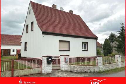 Haus zum Kaufen in Tettau 105.000,00 € 110 m²