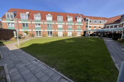 Renovierte 1- ZKB-Wohnung mit kleiner Terrasse in Fachhochschul-, und Klinikumnähe zu vermieten! - Wilhelmshaven Aldenburg