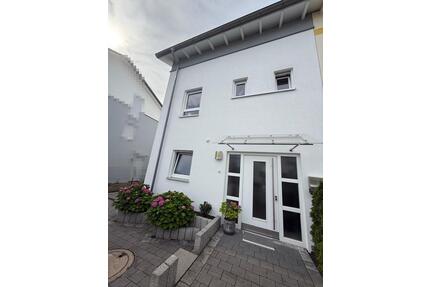 Doppelhaushälfte zu verkaufen - ohne Maklerprovision - Neuenbürg