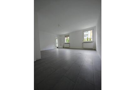 Wohnung im EG mit Terrasse und Gartenzugang - Karlsruhe Durlach