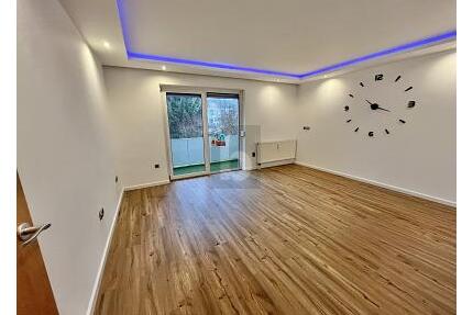 RENOVIERT, MODERN UND GROßZÜGIG - Neusäß