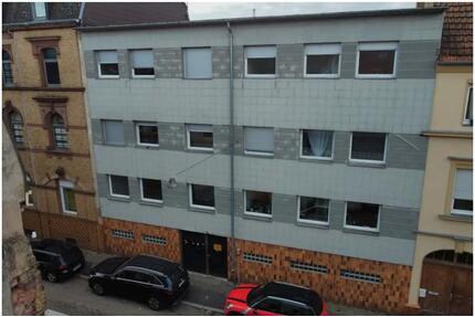 MFH 10 WE (754 m²) + Garagenhof | Sanierungsgebiet | Werkstatt - Pirmasens
