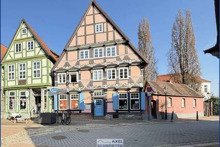 Haus zum Kaufen in Celle 495.000,00 € 208 m²