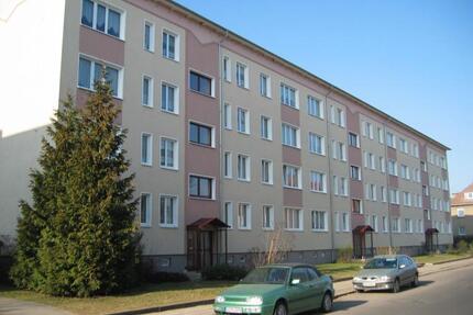 Erstbezug nach Sanierung - 3-Raum-Wohnung im ersten Obrgeschoss! - Güstrow
