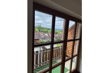 Exklusives neu renoviertes 1-Zimmer-Appartment mit Sonnenbalkon - Großheirath