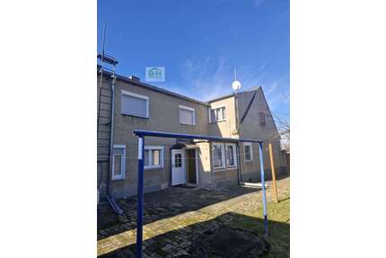 Haus zum Kaufen in Sandersdorf Brehna OT Ramsin 52.000,00 € 135 m²