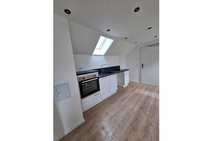 Dachwohnung - 500,00&nbsp;EUR Kaltmiete, ca.&nbsp; 30,00&nbsp;m&sup2; in Schwarzenbach an der Saale (PLZ: 95126) Fletschenreuth