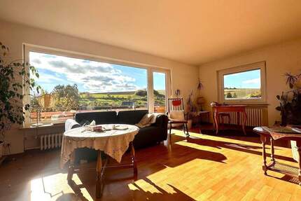 Gutes Haus in Zell - 319.000,00&nbsp;EUR Kaufpreis, ca.&nbsp; 205,00&nbsp;m&sup2;&nbsp;Wohnfl&auml;che in Üchtelhausen (PLZ: 97532) Zell