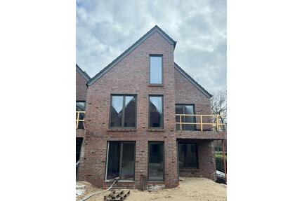 Exklusive Maisonette Neubau-Wohnung im Herzen von Friedrichsfehn! Bezugsfertig 01.05.2026! - Edewecht