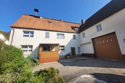 *Ideal für Handwerksbetrieb!* Fränkisches Bauernhaus mit viel Platz für Lager und Werkstatt - Vorra Düsselbach