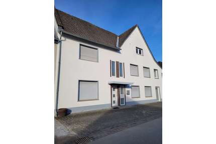 Haus zum Mieten in Geseke 1.000,00 € 150 m²