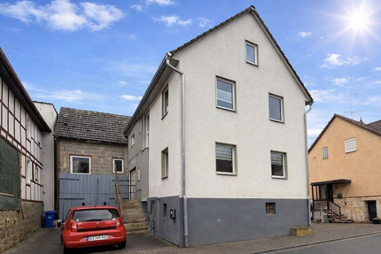 Haus zum Kaufen in Staufenberg 198.000,00 € 140 m²