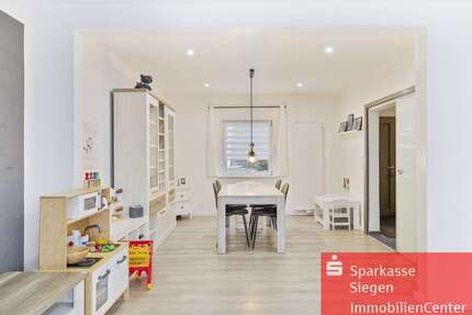 Haus zum Kaufen in Siegen 315.000,00 € 157 m²