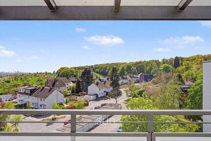 PENTHOUSE-FEELING, SKYLINEBLICK & GRÜNEM UMFELD - Gepflegte 3-Zi-Wohnung in SEULBERG Friedrichsdorf