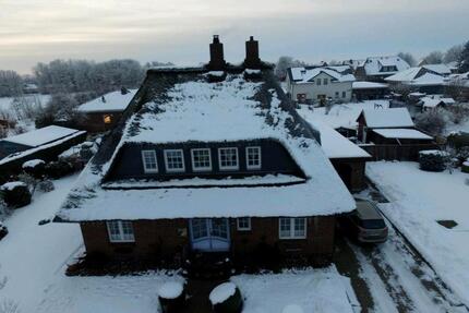 Ferienwohnung 2 OG - 65,00&nbsp;EUR Kaltmiete, in Lunden (PLZ: 25774)