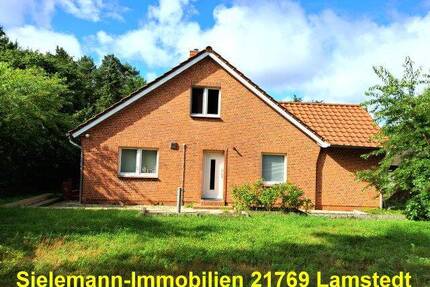 Saniertes Wohnhaus, Teilkeller, Fußbodenheizung, 2 Bäder, elektrische Außenjalousien (Solar) - Hechthausen