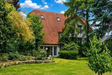 Haus zum Kaufen in Berlin 1.200.000,00 € 476.3 m²