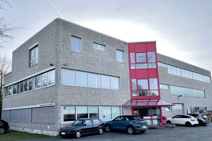 Büro in Ahrensburg 2.736,00 € 342 m²