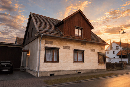 Zuhause mit Freiraum - Einfamilienhaus inklusive massivem Nebengelass - Georgenthal Schönau v d Walde