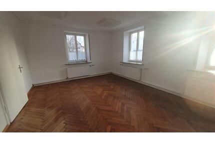 Helles Büro in ruhiger Lage nahe Ellwangen Zentrum zu vermieten - Ellwangen (Jagst)