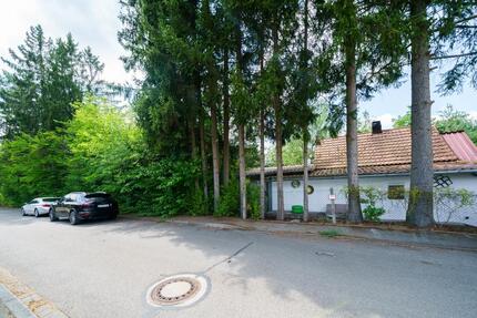 Bauträger aufgepasst! Voll erschlossenes Baugrundstück in ruhiger Lage in Roth-Bernlohe.