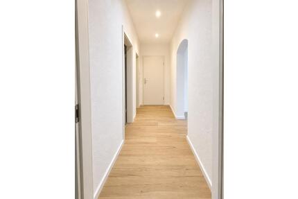3 Zimmer Wohnung - renoviert- Gartennutzung - Krefeld Gartenstadt