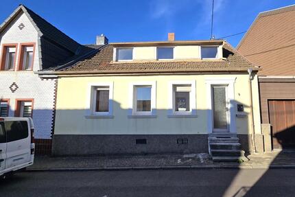 Charmantes Einfamilienhaus mit Garten in SB - Dudweiler - Saarbrücken